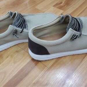 Men's Beige and Black Casual Shoes